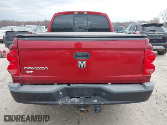 2006 Dodge Dakota ST with VIN 1D7HE28K06S636250, listed as a IAAI auction lot 41996544 with 74,995 mi miles and . Bid and sale history available at carsss.com. Image 16.
