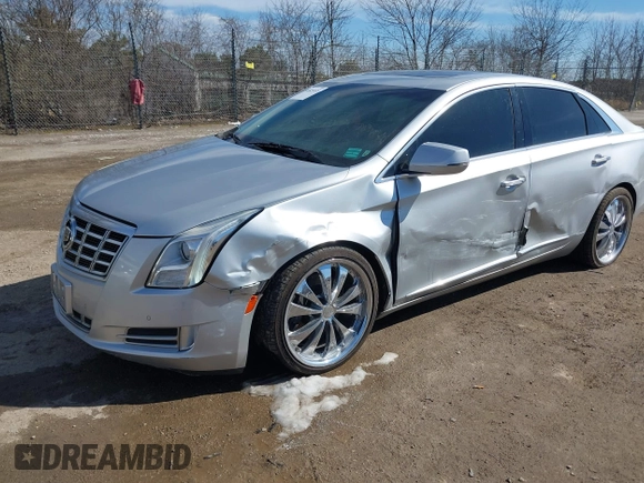 2013 Cadillac XTS Luxury with VIN 2G61R5S34D9233991, listed as a IAAI auction lot 41825533 with 152,706 mi miles. Bid and sale history available at carsss.com. Image 17.