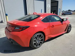 2023 Toyota GR86 with VIN JF1ZNBC16P8757253, listed as a Copart auction lot 69701694 with 10,024 mi miles and Salvage Title. Bid and sale history available at carsss.com. Image 3.