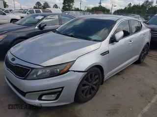 2015 Kia Optima EX with VIN 5XXGN4A70FG360623, listed as a IAAI auction lot 42112315 with 262,058 mi miles and . Bid and sale history available at carsss.com. Image 2.