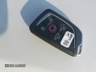 2024 Chevrolet Corvette 2LZ z VIN 1G1YE2D35R5605516, wystawiony jako IAAI lot #42291526 z przebiegiem 2472 mil mil oraz . Historia ofert i sprzedaży dostępna na DreamBid. Obrazek 11.