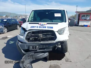 2015 Ford Transit XL z VIN 1FBZX2ZM5FKA97492, wystawiony jako IAAI lot #42018625 z przebiegiem 73 377 mil mil oraz . Historia ofert i sprzedaży dostępna na DreamBid. Obrazek 6.