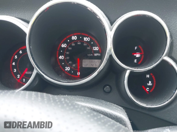 2008 Toyota Matrix STD with VIN 2T1KR32E08C700952, listed as a IAAI auction lot 41823510 with 136,625 mi miles and . Bid and sale history available at DreamBid. Image 7.