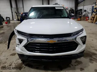 2025 Chevrolet TrailBlazer LS with VIN KL79MNSL2SB076243, listed as a Copart auction lot 44197245 with 4,612 mi miles and Salvage Title. Bid and sale history available at carsss.com. Image 5.