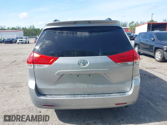 2012 Toyota Sienna LE AAS с VIN 5TDKK3DC7CS200870, выставлен на аукционе IAAI как лот 42394249 с пробегом 163 020 миль миль и . История ставок и продаж доступна на DreamBid. Изображение 16.