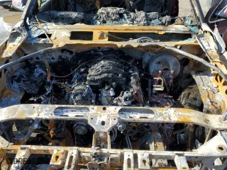 2020 GMC Yukon XL Denali with VIN 1GKS1HKJ4LR166469, listed as a Copart auction lot 43768735 with 0 mi miles and Salvage Title. Bid and sale history available at carsss.com. Image 13.