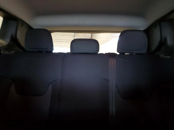 2018 Jeep Renegade Sport with VIN ZACCJBAB5JPG99448, listed as a Copart auction lot 48458525 with 62,331 mi miles and Salvage Title. Bid and sale history available at DreamBid. Image 10.