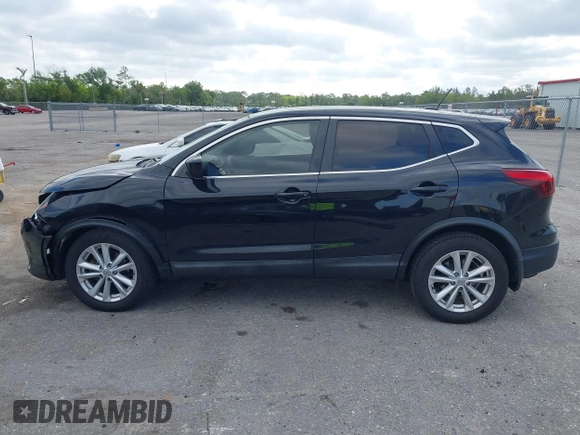 2017 Nissan Rogue Sport S with VIN JN1BJ1CR5HW123634, listed as a IAAI auction lot 42094777 with 93,101 mi miles. Bid and sale history available at carsss.com. Image 15.
