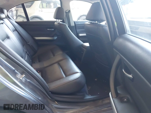 2006 BMW 3 Series 330i with VIN WBAVB33526KR73321, listed as a IAAI auction lot 42569889 with 104,466 mi miles and . Bid and sale history available at DreamBid. Image 8.