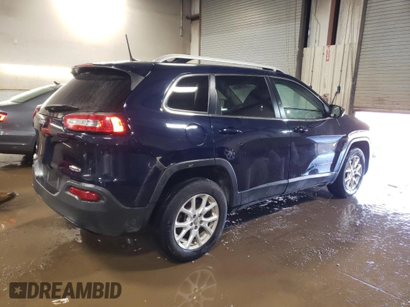 2016 Jeep Cherokee Latitude with VIN 1C4PJMCB5GW112087, listed as a Copart auction lot 48338375 with 128,599 mi miles and Salvage Title. Bid and sale history available at DreamBid. Image 3.