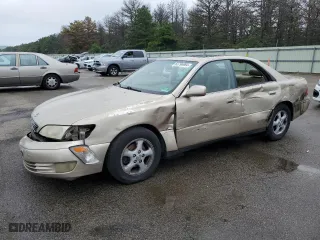 1998 Lexus ES 300 Luxury Sport Sdn with VIN JT8BF28G3W0128650, listed as a Copart auction lot 65796984 with 221,745 mi miles and Salvage Title. Bid and sale history available at carsss.com. Image 1.
