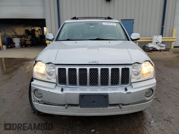 2006 Jeep Grand Cherokee Overland with VIN 1J8HR68226C307087, listed as a Copart auction lot 41464125 with 269,343 mi miles and Salvage title. Bid and sale history available at DreamBid. Image 5.