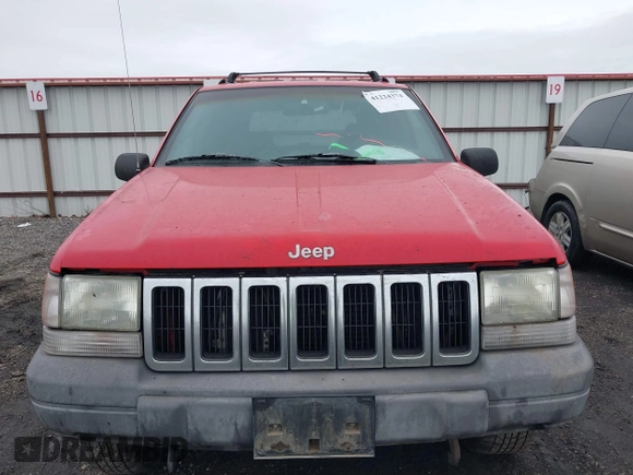 1996 Jeep Grand Cherokee Laredo with VIN 1J4GZ58Y3TC350926, listed as a IAAI auction lot 41224374 with 266,833 mi miles. Bid and sale history available at carsss.com. Image 6.
