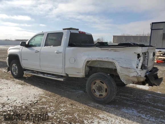 2016 GMC Sierra 2500HD SLE z VIN 1GT12SEGXGF265919, wystawiony jako Copart lot #82118884 z przebiegiem 113 066 mil mil oraz Szkoda całkowita • Salvage title. Historia ofert i sprzedaży dostępna na DreamBid. Obrazek 2.