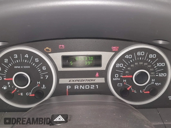 2005 Ford Expedition Special Service z VIN 1FMPU16555LA94194, wystawiony jako IAAI lot #41705190 z przebiegiem 86 637 mil mil oraz . Historia ofert i sprzedaży dostępna na DreamBid. Obrazek 7.