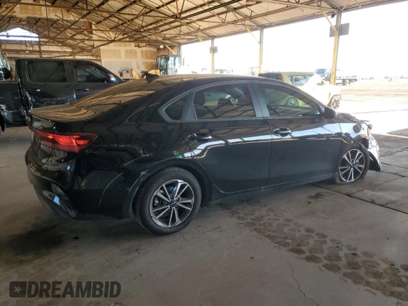 2024 Kia Forte LX with VIN 3KPF24AD9RE812057, listed as a Copart auction lot 50373325 with 7,839 mi miles and Salvage Title. Bid and sale history available at carsss.com. Image 3.