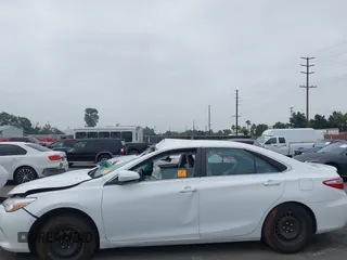 2017 Toyota Camry XLE z VIN 4T1BF1FK1HU814342, wystawiony jako IAAI lot #42433534 z przebiegiem 24 873 mil mil oraz . Historia ofert i sprzedaży dostępna na DreamBid. Obrazek 18.