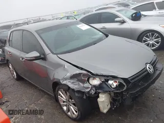 2013 Volkswagen Golf TDI z VIN WVWDM7AJ3DW133098, wystawiony jako IAAI lot #41129134 z przebiegiem 89 753 mil mil oraz . Historia ofert i sprzedaży dostępna na DreamBid. Obrazek 1.
