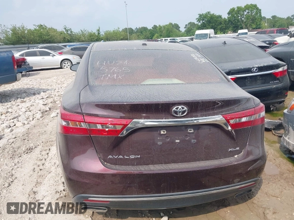 2017 Toyota Avalon XLE z VIN 4T1BK1EB3HU245765, wystawiony jako IAAI lot #42197337 z przebiegiem 173 649 mil mil oraz . Historia ofert i sprzedaży dostępna na DreamBid. Obrazek 16.