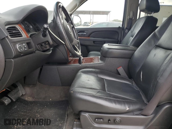 2014 Chevrolet Tahoe LTZ z VIN 1GNSCCE08ER159286, wystawiony jako Copart lot #80336434 z przebiegiem 182 643 mil mil oraz Szkoda całkowita • Salvage title. Historia ofert i sprzedaży dostępna na DreamBid. Obrazek 7.