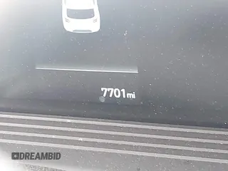 2024 Hyundai Venue SEL z VIN KMHRC8A36RU333987, wystawiony jako IAAI lot #41710436 z przebiegiem 7 701 mil mil oraz . Historia ofert i sprzedaży dostępna na DreamBid. Obrazek 16.