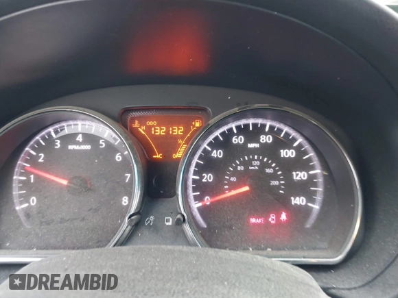 2015 Nissan Note SV with VIN 3N1CE2CPXFL353699, listed as a IAAI auction lot 42041388 with 132,132 mi miles and . Bid and sale history available at DreamBid. Image 7.
