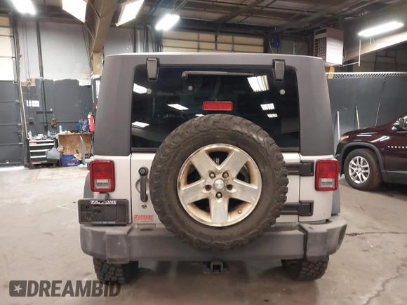 2008 Jeep Wrangler Rubicon с VIN 1J8GA64198L512120, выставлен на аукционе IAAI как лот 42091137 с пробегом 51 178 миль миль и . История ставок и продаж доступна на DreamBid. Изображение 17.