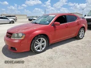 2013 Dodge Avenger SXT z VIN 1C3CDZCB7DN688630, wystawiony jako Copart lot #66703145 z przebiegiem 137 096 mil mil oraz Czysty tytuł • Clean title. Historia ofert i sprzedaży dostępna na DreamBid. Obrazek 1.