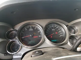 2008 Chevrolet Silverado 3500HD SRW Work Truck with VIN 1GCHC33K48F100412, listed as a Copart auction lot 44030635 with 275,913 mi miles and Salvage Title. Bid and sale history available at carsss.com. Image 9.