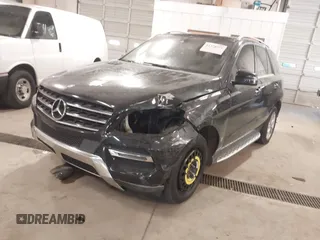2014 Mercedes-Benz M 350 with VIN 4JGDA5HB5EA412462, listed as a IAAI auction lot 41328771 with 160,856 mi miles and . Bid and sale history available at carsss.com. Image 18.