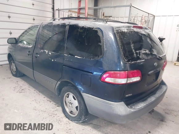 2003 Toyota Sienna CE with VIN 4T3ZF19C83U521363, listed as a IAAI auction lot 41274615 with 259,387 mi miles. Bid and sale history available at carsss.com. Image 3.