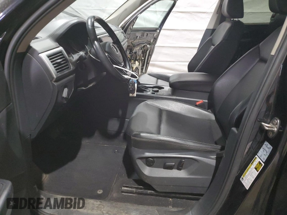 2018 Volkswagen Atlas SE z VIN 1V2LR2CA0JC507272, wystawiony jako Copart lot #53871775 z przebiegiem 108 197 mil mil oraz Szkoda całkowita • Salvage title. Historia ofert i sprzedaży dostępna na DreamBid. Obrazek 7.