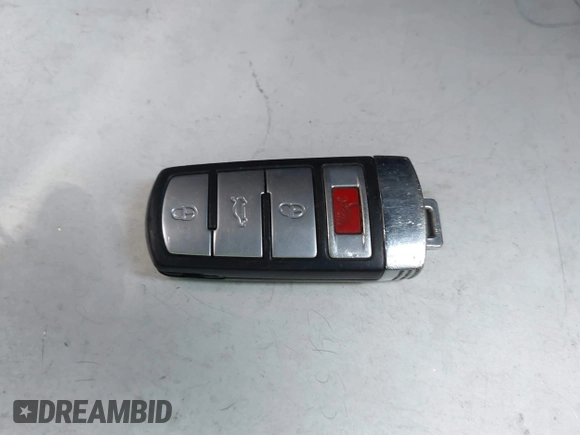 2008 Volkswagen Passat Komfort z VIN WVWJK73C28E241263, wystawiony jako IAAI lot #42021388 z przebiegiem 144 131 mil mil oraz . Historia ofert i sprzedaży dostępna na DreamBid. Obrazek 11.