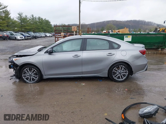 2024 Kia Forte GT-Line with VIN 3KPF54AD7RE830841, listed as a IAAI auction lot 42011707 with 1,487 mi miles and . Bid and sale history available at carsss.com. Image 15.