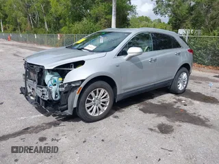 2019 Cadillac XT5 FWD z VIN 1GYKNARSXKZ242727, wystawiony jako IAAI lot #41669220 z przebiegiem 62 812 mil mil oraz . Historia ofert i sprzedaży dostępna na DreamBid. Obrazek 2.