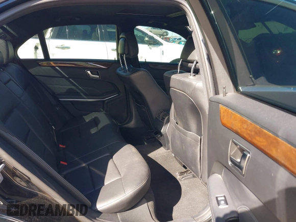 2015 Mercedes-Benz E-Class E 350 Luxury with VIN WDDHF8JB7FB115231, listed as a IAAI auction lot 41363482 with 132,000 mi miles. Bid and sale history available at carsss.com. Image 8.