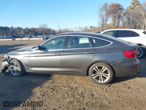 2018 BMW 3 Series 330i xDrive with VIN WBA8Z9C52JG828478, listed as a IAAI auction lot 41326732 with 86,463 mi miles. Bid and sale history available at carsss.com. Image 14.
