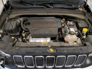 2020 Jeep Renegade Sport z VIN ZACNJBAB0LPL24947, wystawiony jako Copart lot #54792725 z przebiegiem 75 045 mil mil oraz Czysty tytuł • Clean title. Historia ofert i sprzedaży dostępna na DreamBid. Obrazek 12.