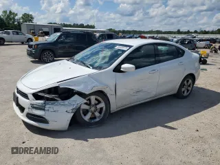 2015 Dodge Dart SXT z VIN 1C3CDFBB6FD265644, wystawiony jako Copart lot #56465975 z przebiegiem 147 817 mil mil oraz Szkoda całkowita • Salvage title. Historia ofert i sprzedaży dostępna na DreamBid. Obrazek 1.