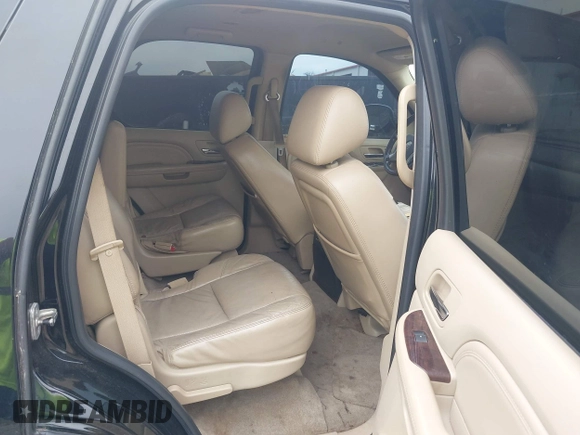 2010 Cadillac Escalade z VIN 1GYUCAEF1AR264105, wystawiony jako IAAI lot #41882488 z przebiegiem 190 113 mil mil oraz . Historia ofert i sprzedaży dostępna na DreamBid. Obrazek 8.