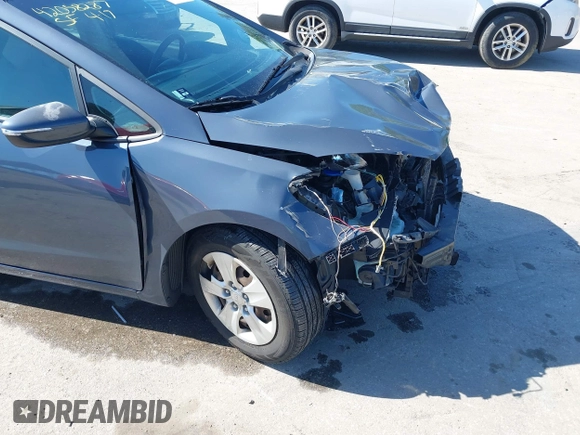 2016 Kia Forte LX with VIN KNAFX4A60G5593661, listed as a IAAI auction lot 42058287 with 183,040 mi miles. Bid and sale history available at carsss.com. Image 17.