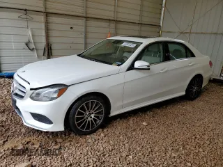 2014 Mercedes-Benz E 350 Luxury z VIN WDDHF8JB1EB003698, wystawiony jako Copart lot #52823225 z przebiegiem 146 757 mil mil oraz Szkoda całkowita • Salvage title. Historia ofert i sprzedaży dostępna na DreamBid. Obrazek 1.