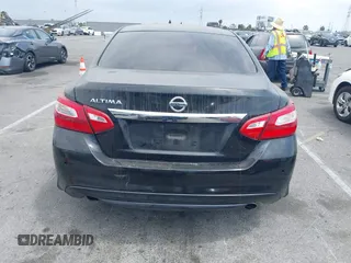 2016 Nissan Altima SR with VIN 1N4AL3AP6GC191303, listed as a IAAI auction lot 42068059 with 134,148 mi miles and . Bid and sale history available at carsss.com. Image 16.