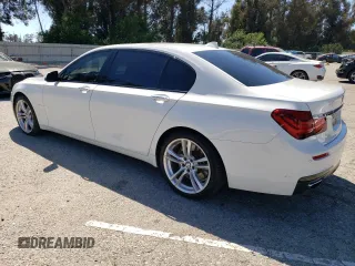 2015 BMW 7 Series 750Li z VIN WBAYE8C50FD782356, wystawiony jako Copart lot #64578895 z przebiegiem 195 656 mil mil oraz Czysty tytuł • Clean title. Historia ofert i sprzedaży dostępna na DreamBid. Obrazek 2.