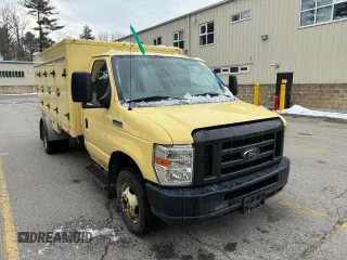2019 Ford Econoline Commercial with VIN 1FDXE4FS9KDC57732, listed as a Copart auction lot 47603335 with 98,239 mi miles and Clean Title. Bid and sale history available at carsss.com. Image 1.