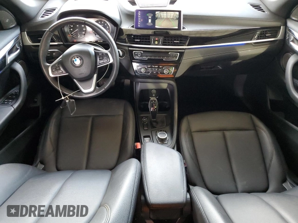 2021 BMW X1 sDrive28i z VIN WBXJG7C01M5T08696, wystawiony jako Copart lot #48004855 z przebiegiem 37 593 mil mil oraz Szkody całkowita. Historia ofert i sprzedaży dostępna na DreamBid. Obrazek 8.