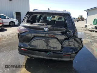 2025 Toyota Sienna XLE with VIN 5TDYRKEC3SS242899, listed as a Copart auction lot 54617665 with 1,830 mi miles and Clean Title. Bid and sale history available at DreamBid. Image 6.