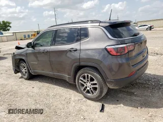 2019 Jeep Compass Latitude с VIN 3C4NJCBBXKT726442, выставлен на аукционе Copart как лот 61776265 с пробегом 63 934 миль миль и Списание • Salvage title. История ставок и продаж доступна на DreamBid. Изображение 2.