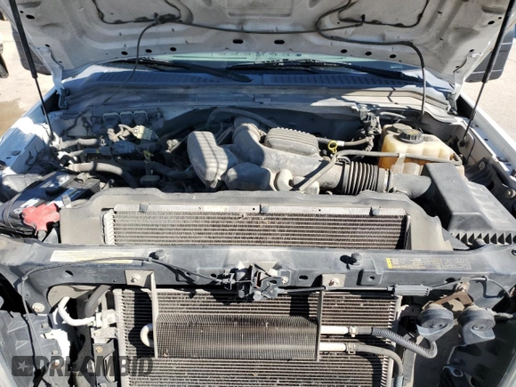 2010 Ford F-250 with VIN 1FTNF2A53AEB12824, listed as a Copart auction lot 81933704 with 210,425 mi miles and Salvage title. Bid and sale history available at DreamBid. Image 11.
