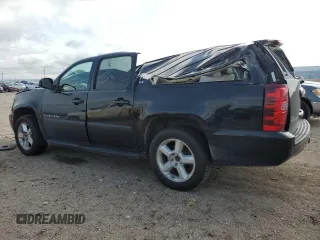 2007 Chevrolet Suburban LTZ with VIN 3GNFK16377G177721, listed as a Copart auction lot 66013204 with 226,713 mi miles and Clean Title. Bid and sale history available at carsss.com. Image 2.